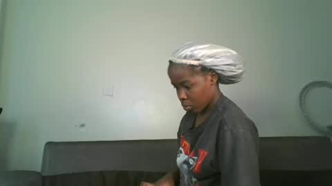 Snapshot of littlemariah chatting on July 7, 6:45 pm littlemariah online show from July 7, 6:45 pm