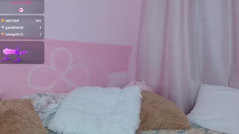 Snapshot of littlemelodii18 chatting on March 12, 3:02 am MELODY online show from March 12, 3:02 am