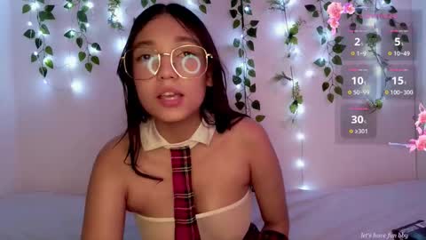 Snapshot of littlemoon0622 chatting on October 7, 10:40 pm Moon online show from October 7, 10:40 pm