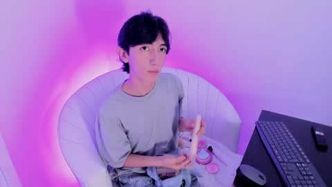 Snapshot of littleprince_ chatting on June 4, 12:16 am PRINCE online show from June 4, 12:16 am