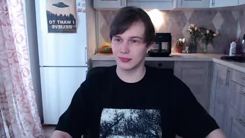 Snapshot of littlesadcabbage chatting on May 29, 8:56 am Sonnenschein online show from May 29, 8:56 am