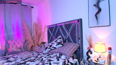 Snapshot of littlesexyrubi chatting on November 25, 5:51 am LITTLE SEXY RUBY online show from November 25, 5:51 am