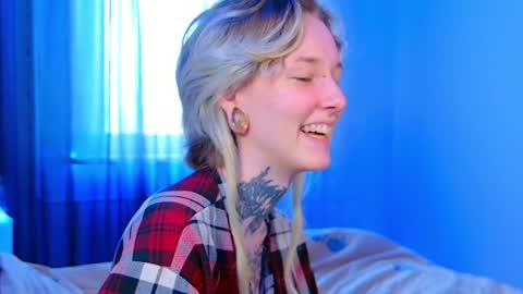 Snapshot of littlespacemouse chatting on December 13, 8:09 am Niki free tg channel with some photos gifs and info about streams online show from December 13, 8:09 am