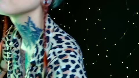 Snapshot of littlespacemouse chatting on December 24, 9:44 pm Niki free tg channel with some photos gifs and info about streams online show from December 24, 9:44 pm