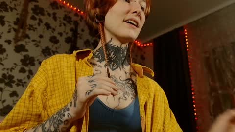 Snapshot of littlespacemouse chatting on January 31, 8:22 pm Niki free tg channel with some photos gifs and info about streams online show from January 31, 8:22 pm