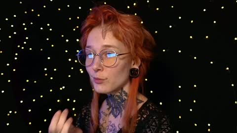 Snapshot of littlespacemouse chatting on February 7, 11:01 am Niki free tg channel with some photos gifs and info about streams online show from February 7, 11:01 am