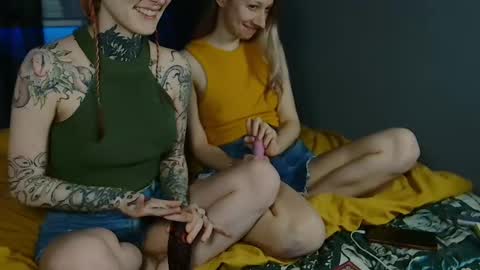 Snapshot of littlespacemouse chatting on February 10, 7:49 pm Niki free tg channel with some photos gifs and info about streams online show from February 10, 7:49 pm