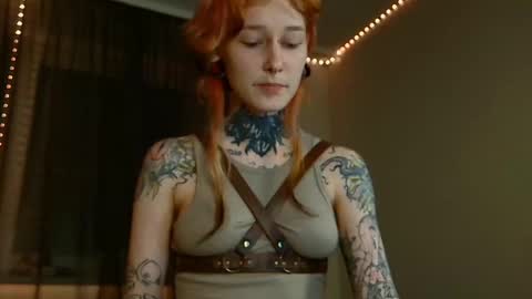 Snapshot of littlespacemouse chatting on February 22, 4:40 pm Niki free tg channel with some photos gifs and info about streams online show from February 22, 4:40 pm