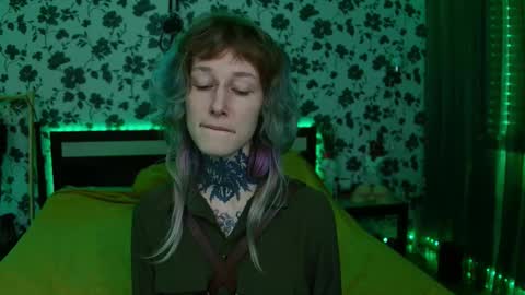 Snapshot of littlespacemouse chatting on October 6, 8:06 pm Niki free tg channel with some photos gifs and info about streams online show from October 6, 8:06 pm