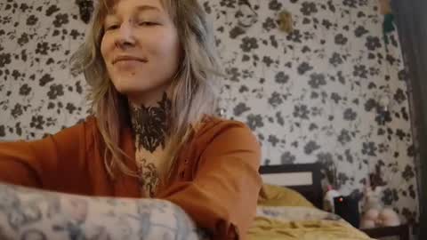 Snapshot of littlespacemouse chatting on October 14, 8:59 am Niki free tg channel with some photos gifs and info about streams online show from October 14, 8:59 am