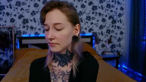 Snapshot of littlespacemouse chatting on October 21, 6:19 pm Niki free tg channel with some photos gifs and info about streams online show from October 21, 6:19 pm