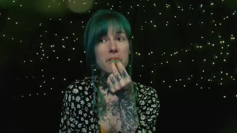 Snapshot of littlespacemouse chatting on November 10, 11:20 am Niki free tg channel with some photos gifs and info about streams online show from November 10, 11:20 am