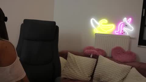 Snapshot of littlestellaspark chatting on December 28, 3:47 am littlestellaspark online show from December 28, 3:47 am