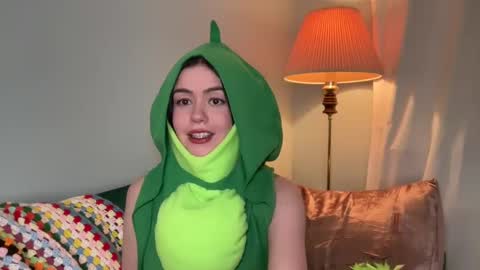 Snapshot of littlesugarpea chatting on January 12, 3:49 am Little Sugar Pea  online show from January 12, 3:49 am