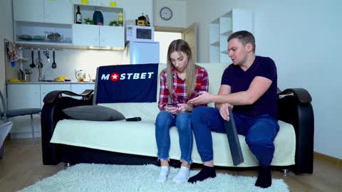 Snapshot of littlesweettifany chatting on December 24, 9:17 am Little Tifany online show from December 24, 9:17 am