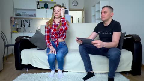 Snapshot of littlesweettifany chatting on March 12, 11:20 am Little Tifany online show from March 12, 11:20 am