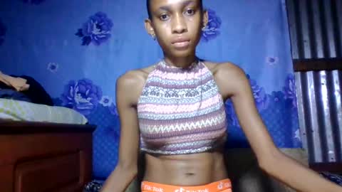 Snapshot of littleyanah chatting on July 11, 6:05 am yanah online show from July 11, 6:05 am