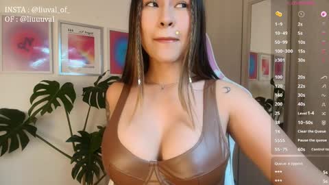 Junne liu online show from April 1, 1:17 am