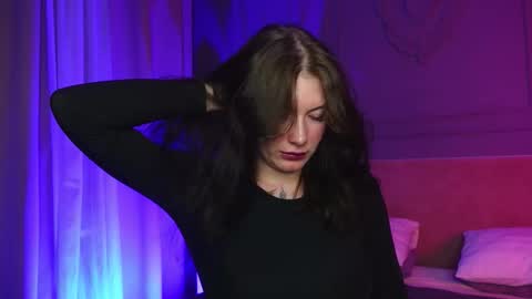 Snapshot of liv_fay chatting on November 13, 2:05 pm Liv 3 online show from November 13, 2:05 pm