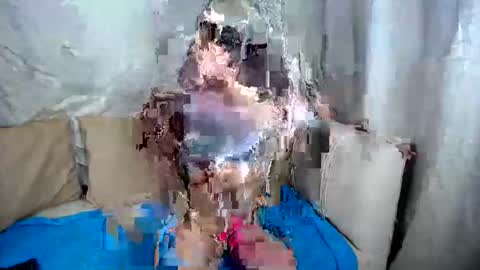 Snapshot of liv_sinclair chatting on May 23, 6:34 pm LIV online show from May 23, 6:34 pm