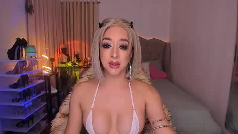 Goddess Ayumi online show from March 27, 3:34 pm