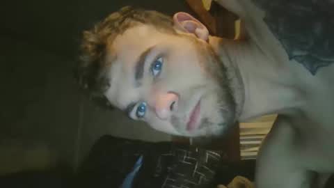 Snapshot of livetyy chatting on December 5, 1:52 pm livetyy online show from December 5, 1:52 pm