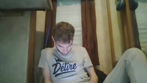 Snapshot of livetyy chatting on December 16, 5:18 pm livetyy online show from December 16, 5:18 pm