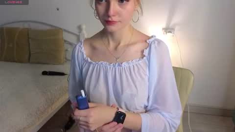 Snapshot of livia_hot chatting on July 10, 12:52 pm livia_hot online show from July 10, 12:52 pm