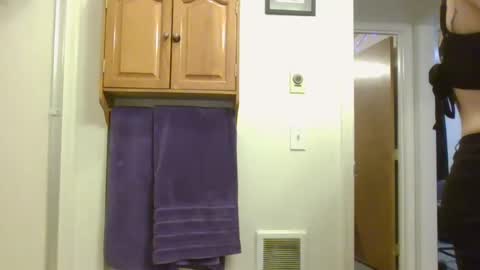 Liv Mirage online show from March 6, 2:19 am