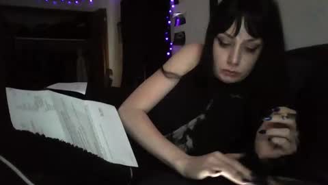 Snapshot of livmirage chatting on May 13, 5:54 pm Liv Mirage online show from May 13, 5:54 pm