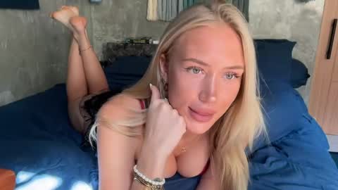 olivia online show from April 14, 1:22 am