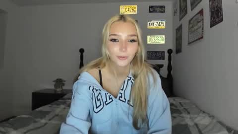 Livvy online show from May 11, 3:45 am