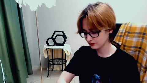 LixeLuna online show from June 4, 6:52 am