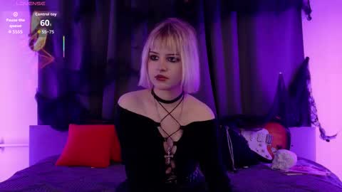 Snapshot of liyaluna chatting on September 28, 1:38 pm LIA online show from September 28, 1:38 pm