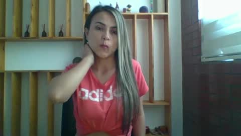 Snapshot of liz_28 chatting on October 14, 8:20 pm liz_28 online show from October 14, 8:20 pm