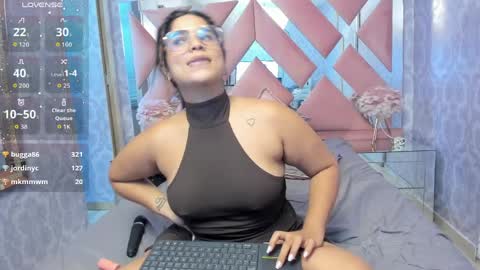   online show from April 1, 1:41 pm