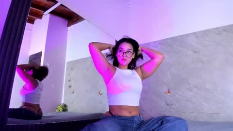 Snapshot of liz_gomez01 chatting on August 2, 2:10 am Liz online show from August 2, 2:10 am