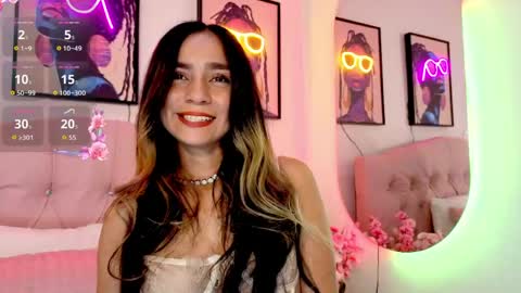 Snapshot of liz_lancester chatting on April 28, 2:33 pm liz_lancester online show from April 28, 2:33 pm