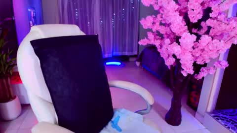 Liza Goth online show from October 7, 11:13 pm