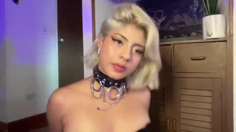 Lizeth online show from December 9, 10:41 pm