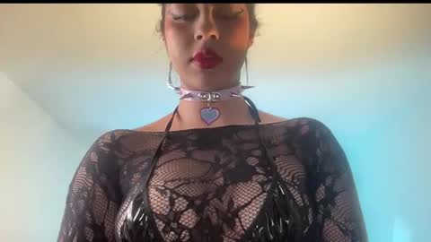 Lizeth online show from November 16, 6:52 am
