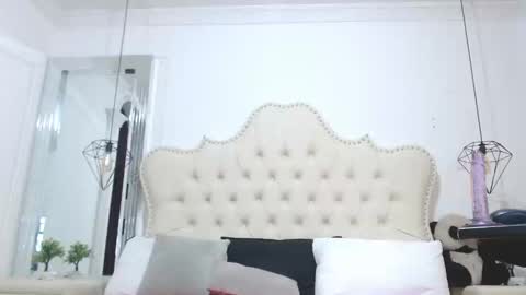 lizANDjuan online show from February 3, 6:39 pm