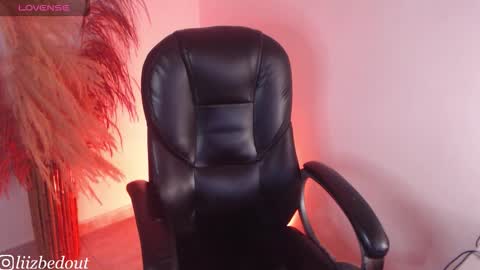 lizbedoutx online show from March 3, 1:12 am