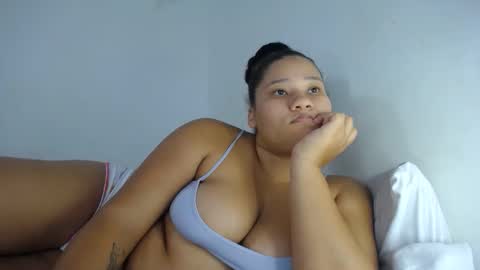 lizze online show from October 10, 11:37 pm