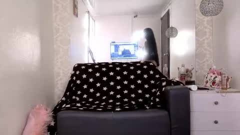 Snapshot of lizha_milf chatting on November 19, 7:03 pm Lizha online show from November 19, 7:03 pm