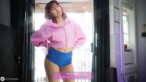 Liselle online show from February 23, 10:18 pm