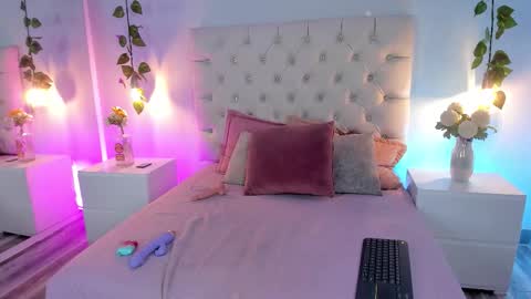 Lizz collins online show from January 15, 4:28 am