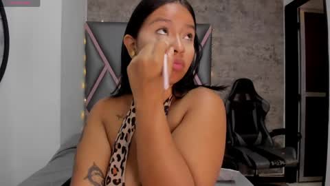 lizz online show from April 15, 11:28 am