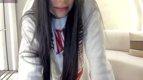 Snapshot of lizzhamilton_ chatting on September 13, 7:35 pm Lizzi online show from September 13, 7:35 pm