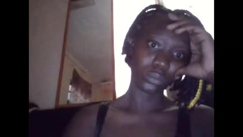 lizzie2020 online show from June 2, 4:36 am
